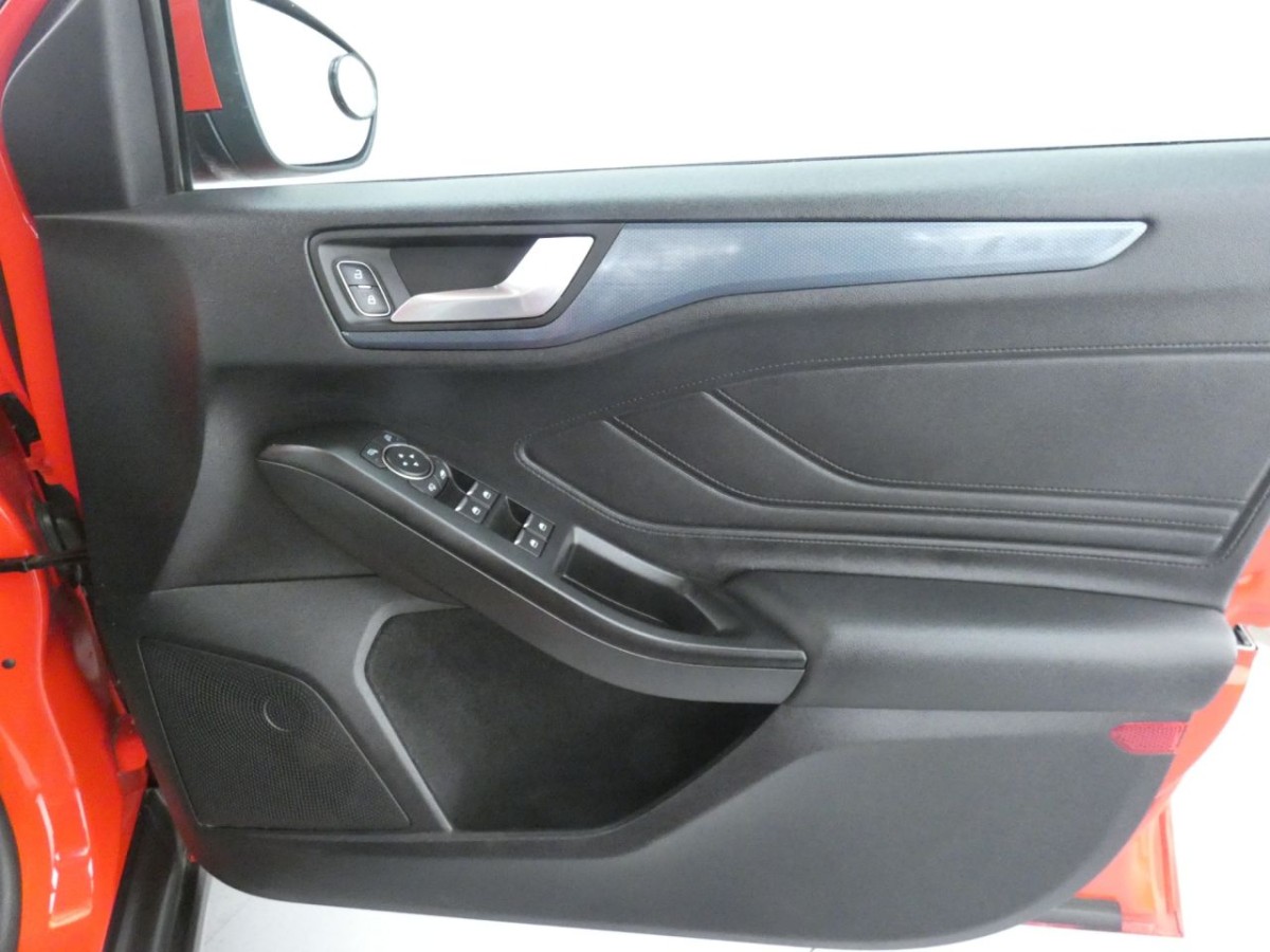 FORD FOCUS ACTIVE 1.0 X 5D 124 BHP - 2020 - £14,700