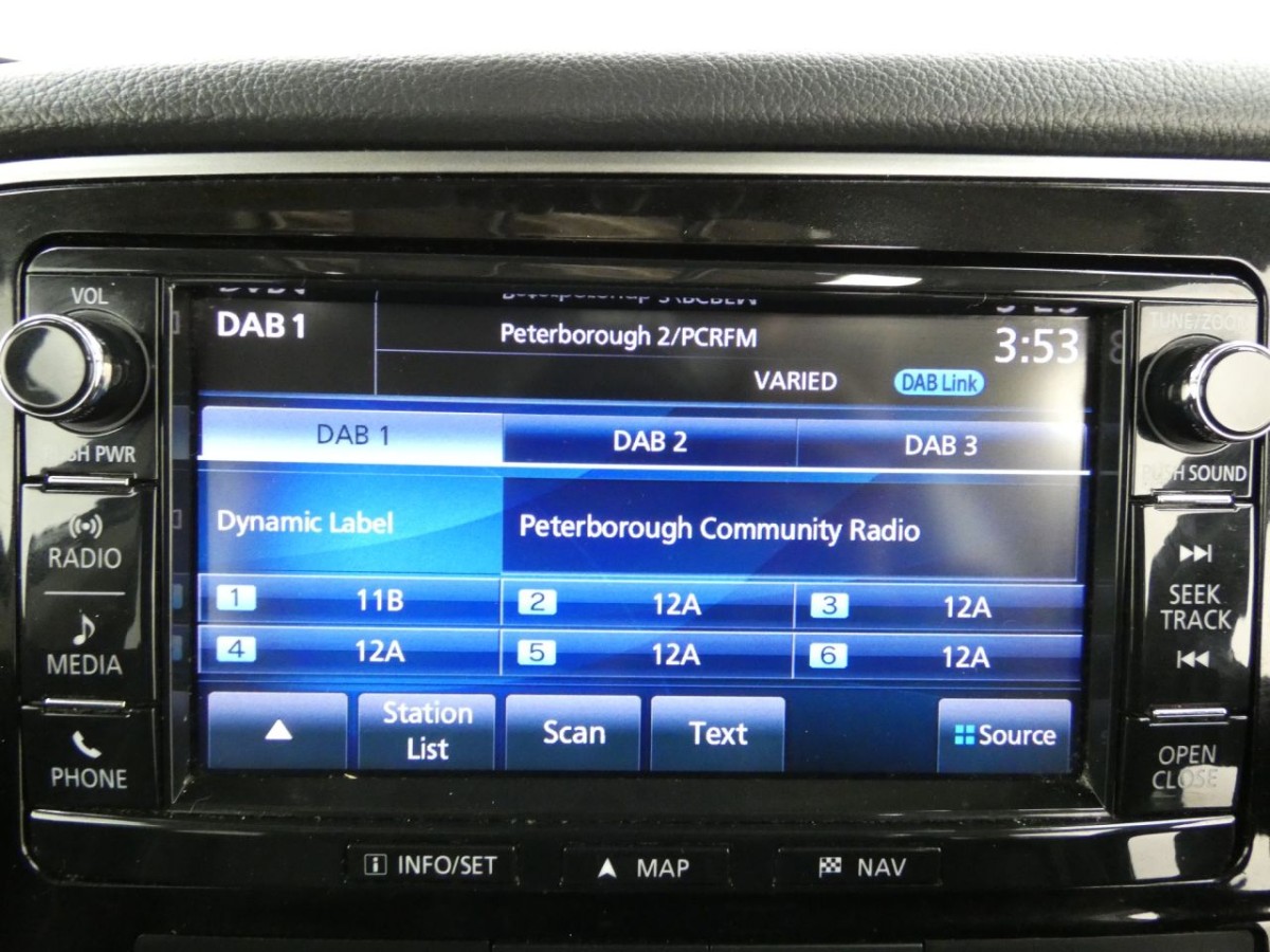 MITSUBISHI OUTLANDER 2.0 PHEV 4H 5D 200 BHP - 2017 - £12,990