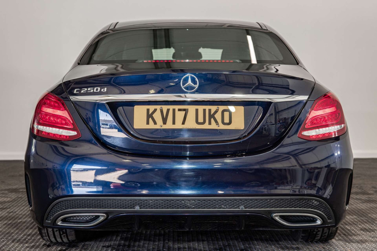 MERCEDES-BENZ C CLASS 2017 (17) 2.1 C250D AMG LINE (PREMIUM PLUS) SALOON 4DR DIESEL G-TRONIC+ EURO 6 (S/S) - 2017 - £14,200