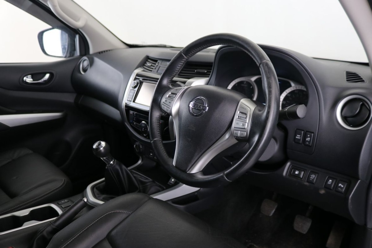 NISSAN NAVARA 2.3 DCI TEKNA 4X4 SHR DCB 190 BHP - 2017 - £16,990