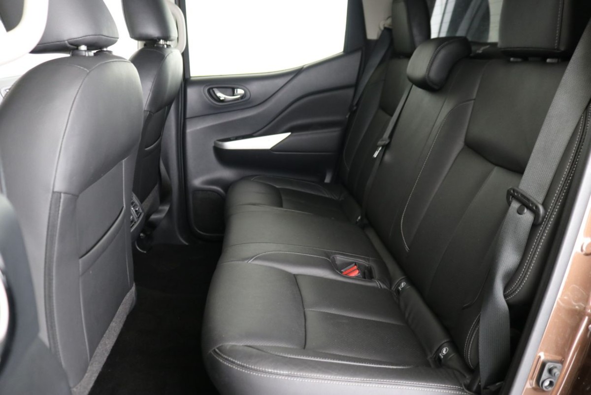 NISSAN NAVARA 2.3 DCI TEKNA 4X4 SHR DCB 190 BHP - 2017 - £16,990