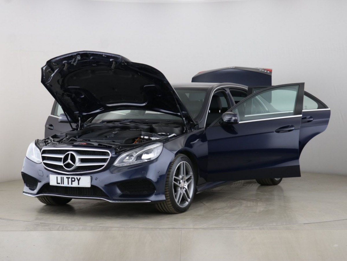MERCEDES-BENZ E-CLASS 2.1 E300 BLUETEC HYBRID AMG SPORT 4D 202 BHP - 2014 - £11,490