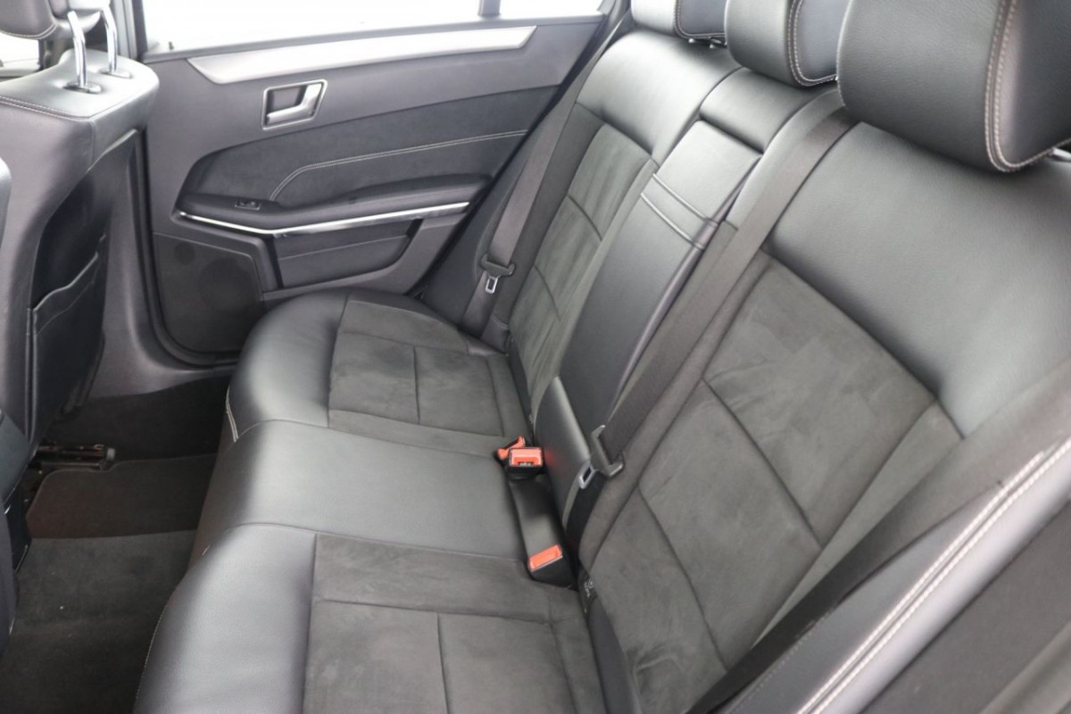 MERCEDES-BENZ E-CLASS 2.1 E300 BLUETEC HYBRID AMG SPORT 4D 202 BHP - 2014 - £11,490