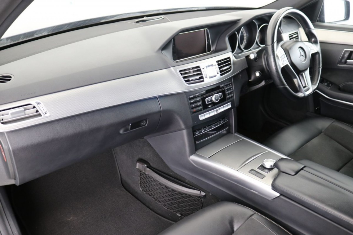 MERCEDES-BENZ E-CLASS 2.1 E300 BLUETEC HYBRID AMG SPORT 4D 202 BHP - 2014 - £11,490