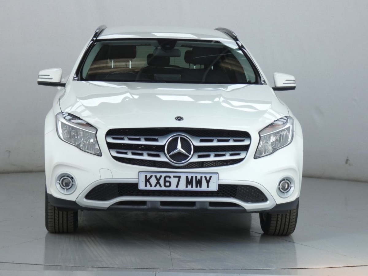 MERCEDES-BENZ GLA-CLASS 1.6 GLA 200 SE 5D 154 BHP ESTATE - 2017 - £14,990