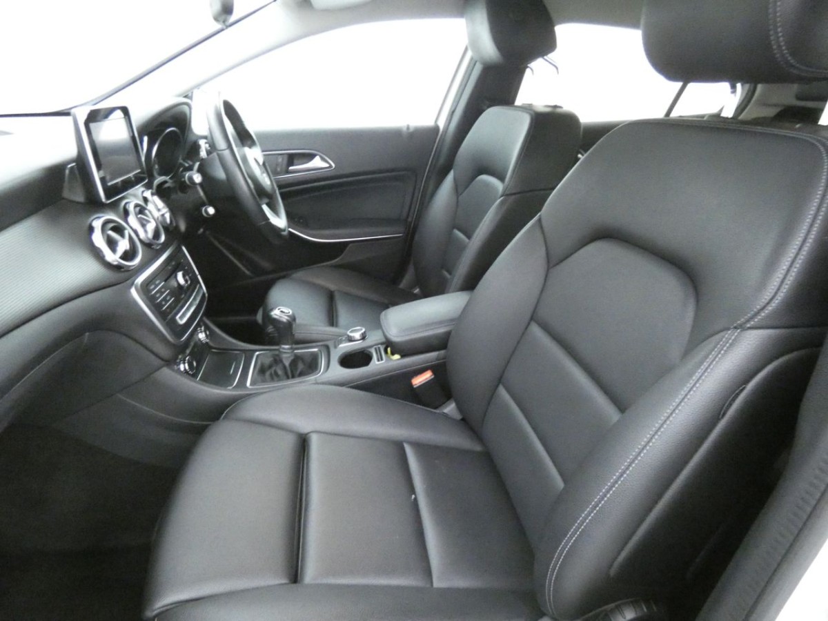 MERCEDES-BENZ GLA-CLASS 1.6 GLA 200 SE 5D 154 BHP ESTATE - 2017 - £14,990