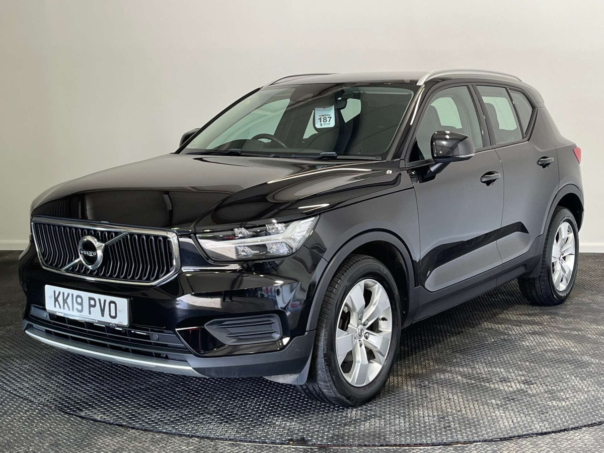 VOLVO XC40 2019 (19) 2.0 D3 MOMENTUM SUV 5DR DIESEL AUTO EURO 6 (S/S) (150 PS) - 2019 - £12,500