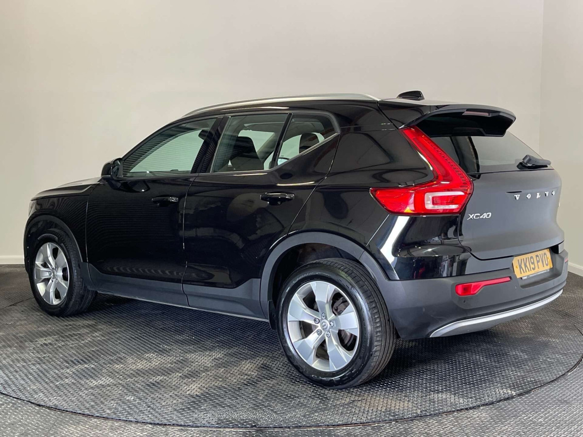 VOLVO XC40 2019 (19) 2.0 D3 MOMENTUM SUV 5DR DIESEL AUTO EURO 6 (S/S) (150 PS) - 2019 - £12,500