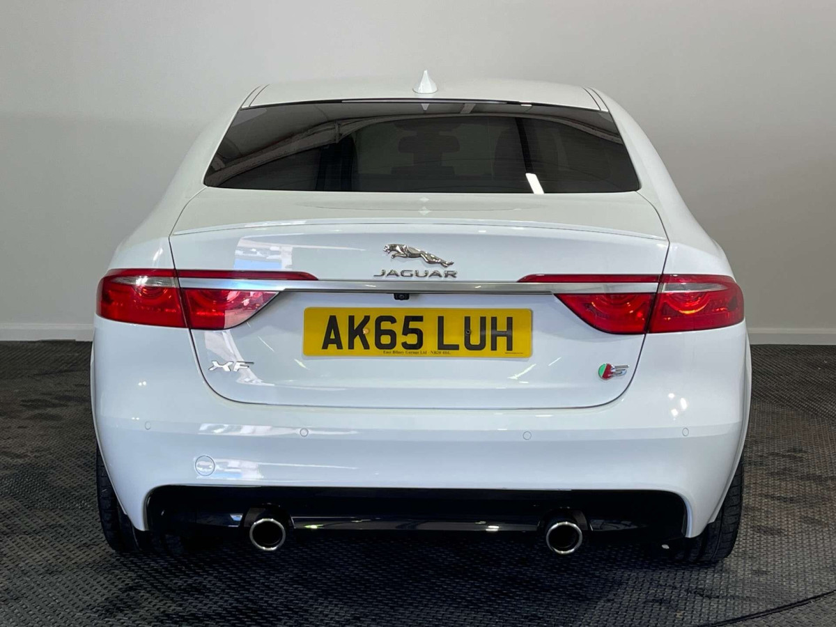 JAGUAR XF 2015 (65) 3.0 V6 S SALOON 4DR PETROL AUTO EURO 6 (S/S) (380 PS) - 2015 - £12,900