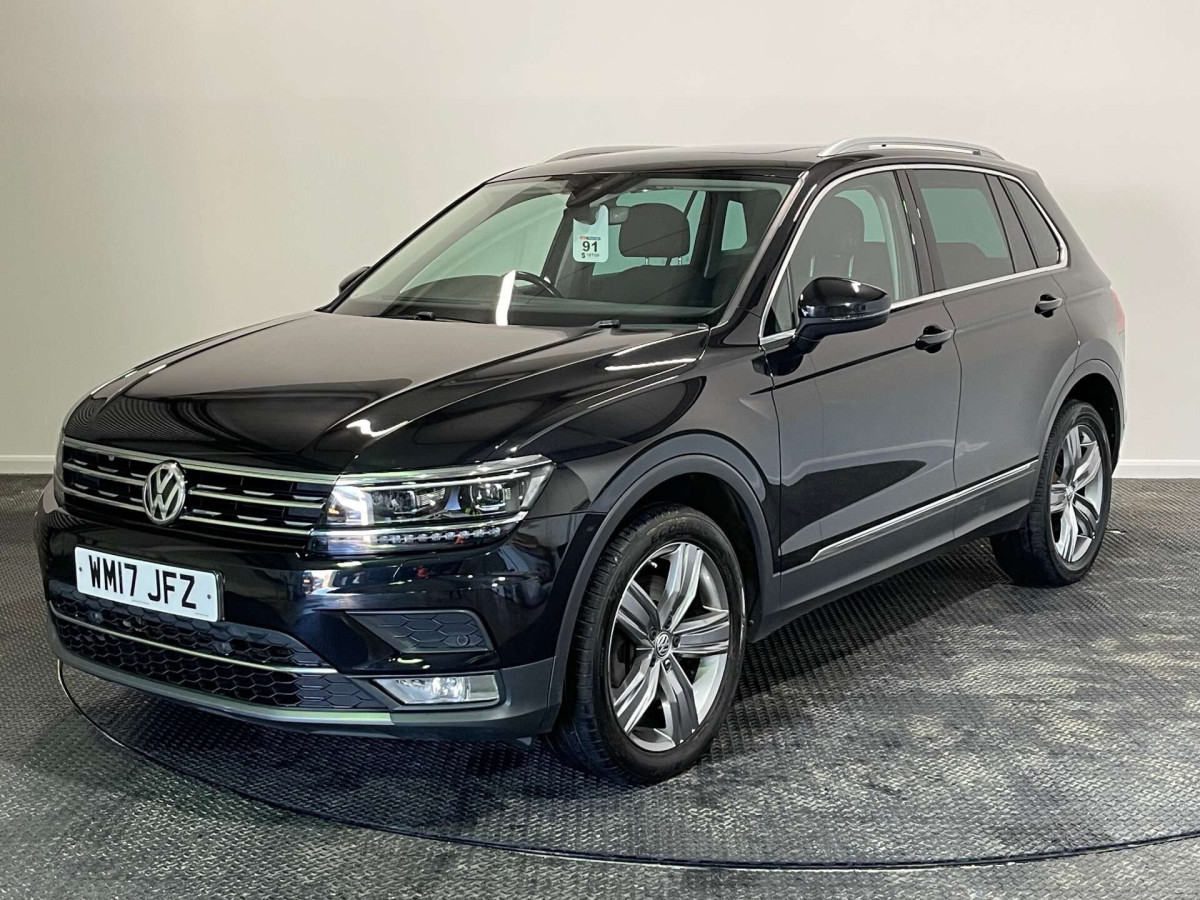 VOLKSWAGEN TIGUAN 2017 (17) 2.0 BITDI BLUEMOTION TECH SEL SUV 5DR DIESEL DSG 4MOTION EURO 6 (S/S) (240 - 2017 - £15,700