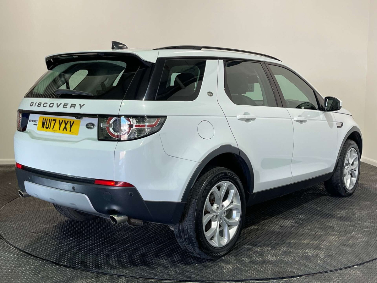 LAND ROVER DISCOVERY SPORT 2017 (17) 2.0 TD4 HSE SUV 5DR DIESEL AUTO 4WD EURO 6 (S/S) (180 PS) - 2017 - £12,000