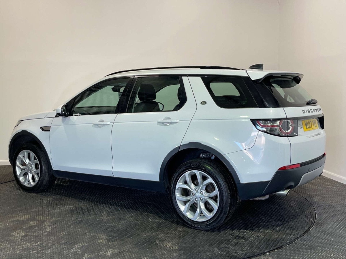 LAND ROVER DISCOVERY SPORT 2017 (17) 2.0 TD4 HSE SUV 5DR DIESEL AUTO 4WD EURO 6 (S/S) (180 PS) - 2017 - £12,000