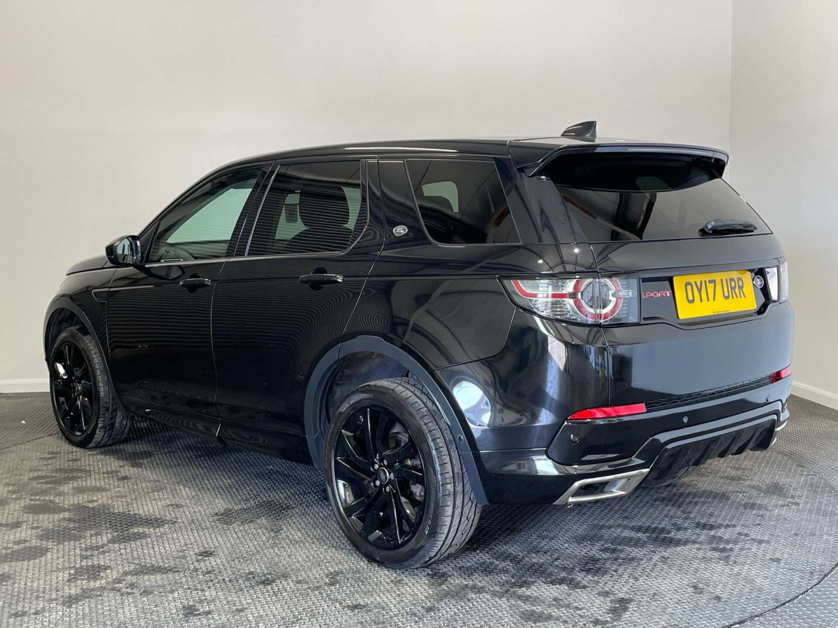 LAND ROVER DISCOVERY SPORT 2017 (17) 2.0 TD4 HSE DYNAMIC LUX SUV 5DR DIESEL AUTO 4WD EURO 6 (S/S) (180 PS) - 2017 - £14,800