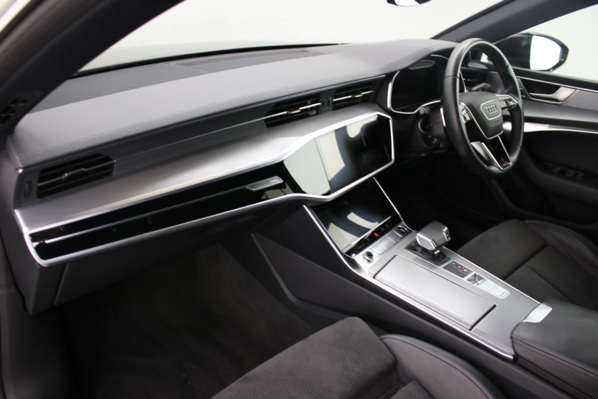 AUDI A7 2.0 SPORTBACK TDI S LINE MHEV 5D 202 BHP - 2021 - £34,700