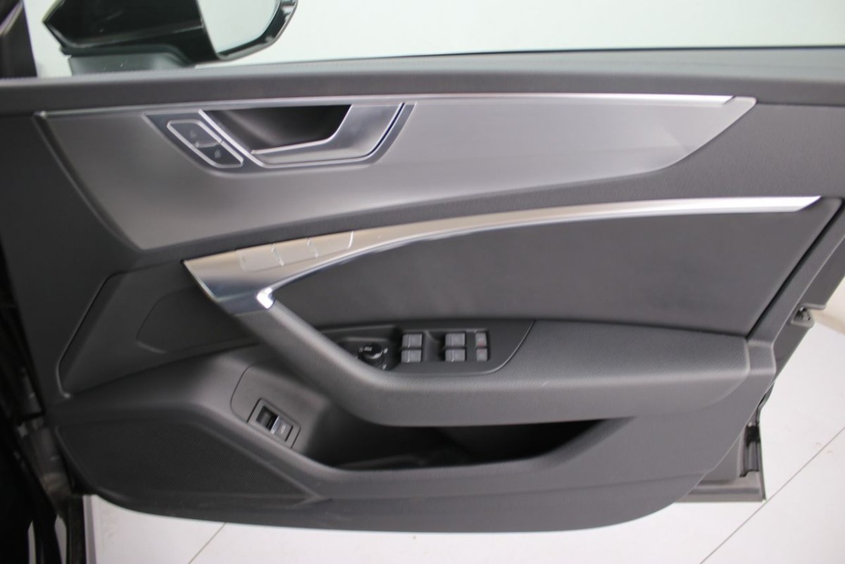 AUDI A7 2.0 SPORTBACK TDI S LINE MHEV 5D 202 BHP - 2021 - £34,700