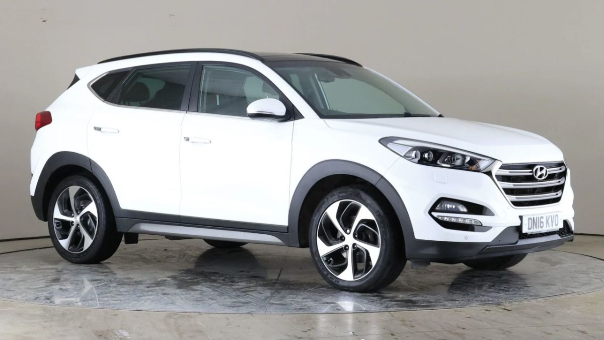 HYUNDAI TUCSON 2.0 CRDI PREMIUM SE BLUE DRIVE 5D 134 BHP - 2016 - £11,700