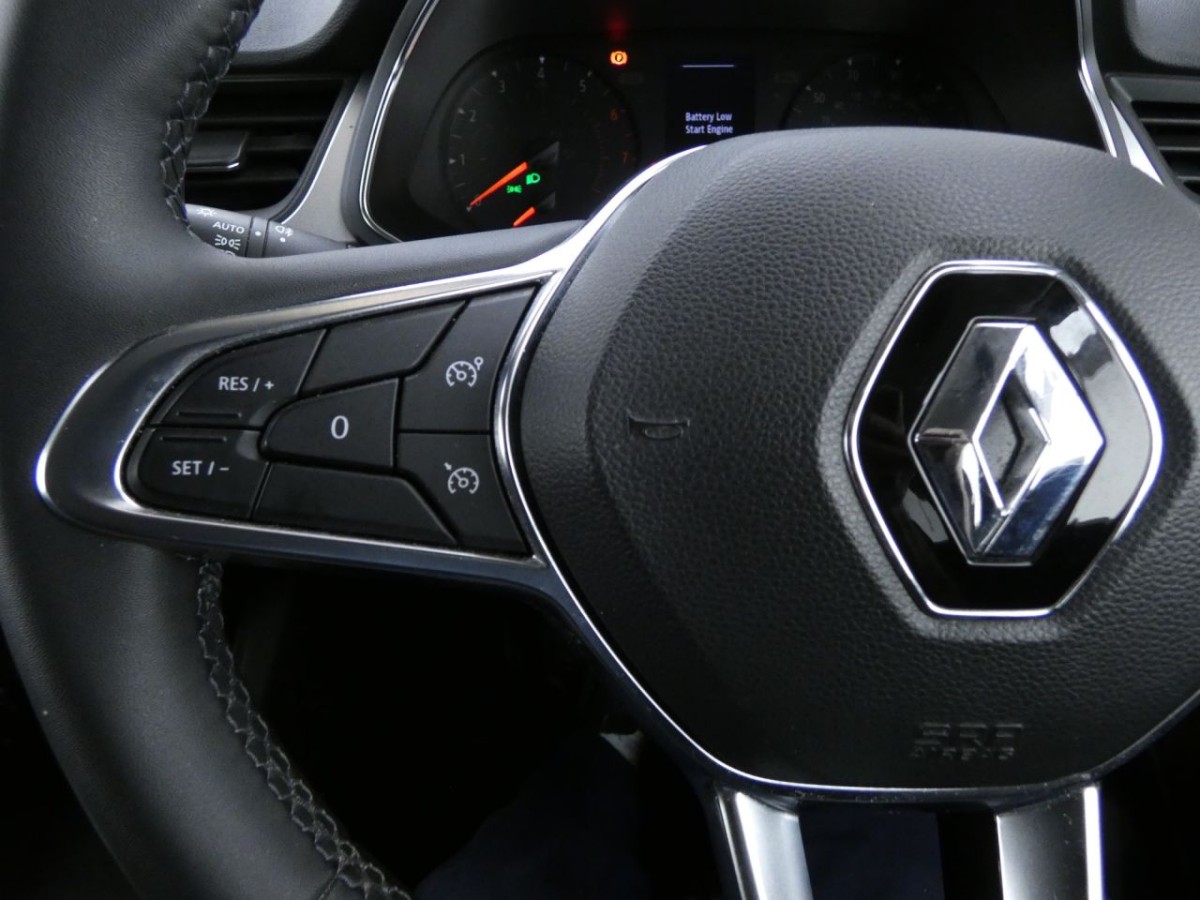 RENAULT CAPTUR 1.0 ICONIC TCE 5D 90 BHP - 2021 - £12,400