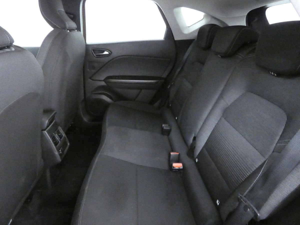 RENAULT CAPTUR 1.0 ICONIC TCE 5D 90 BHP - 2021 - £12,400