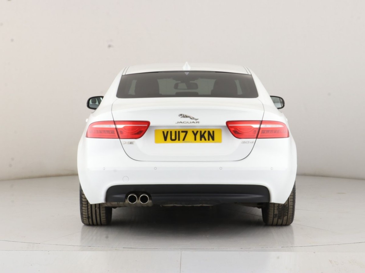 JAGUAR XE 2.0 SE 4D 178 BHP - 2017 - £15,990