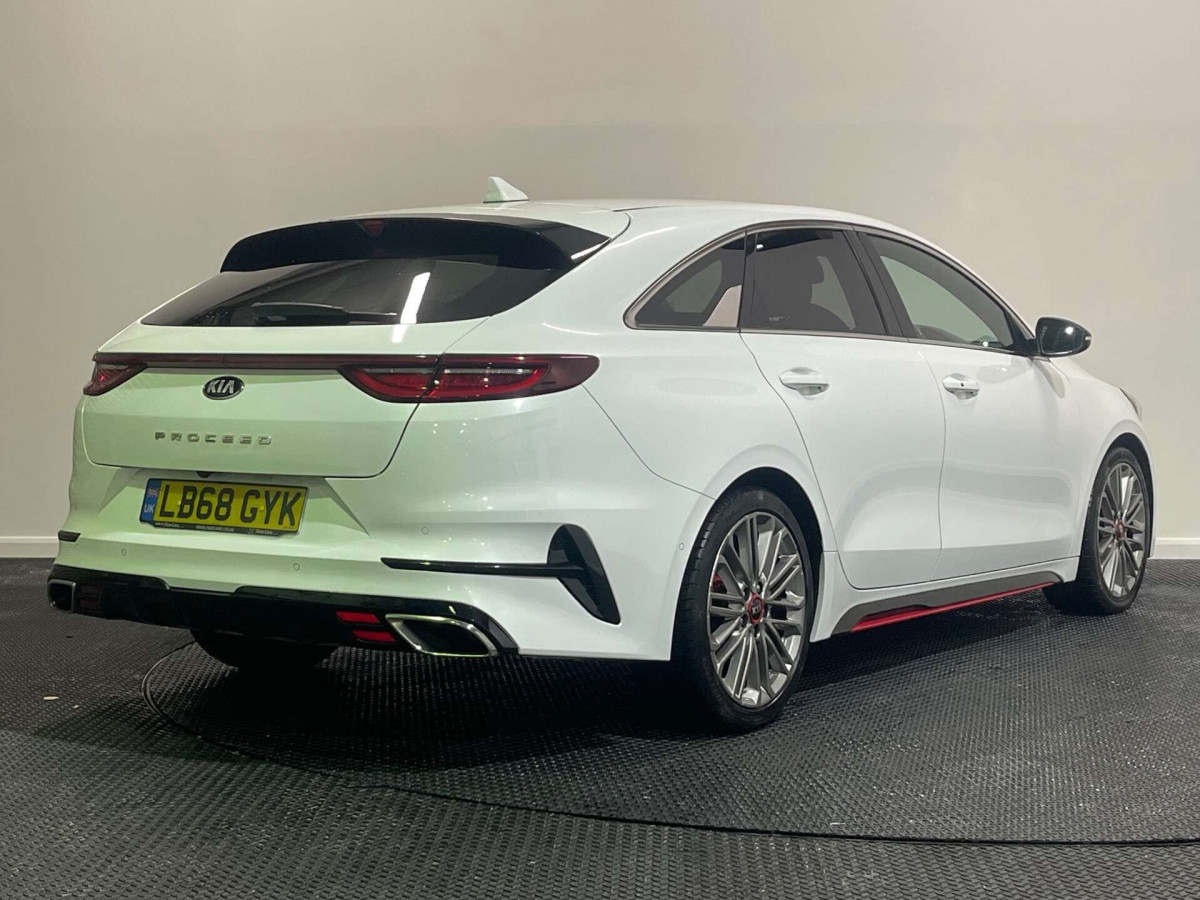 KIA PRO CEED 2019 (68) 1.6 T-GDI GT SHOOTING BRAKE 5DR PETROL DCT EURO 6 (S/S) (201 BHP) - 2019 - £14,500