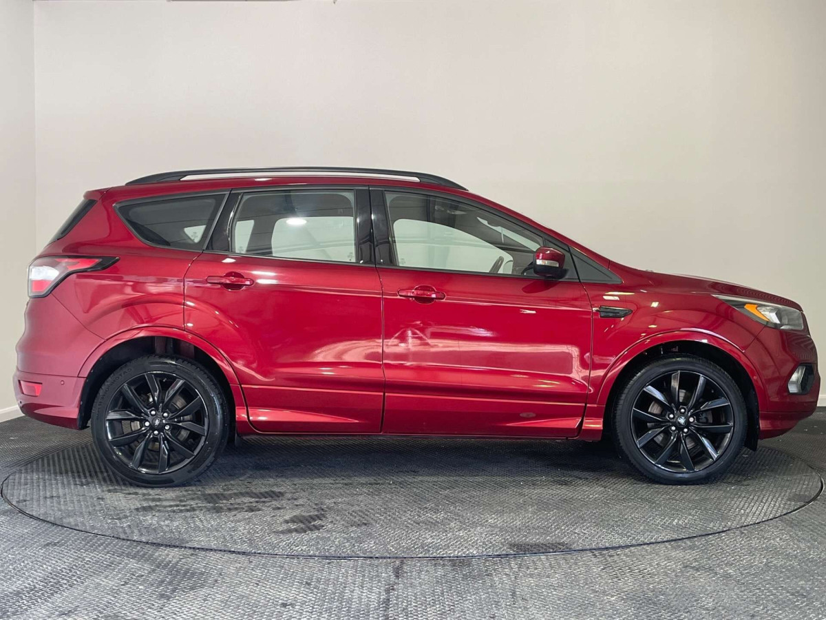 FORD KUGA 2017 (17) 2.0 TDCI ST-LINE X SUV 5DR DIESEL MANUAL EURO 6 (S/S) (150 PS) - 2017 - £10,000