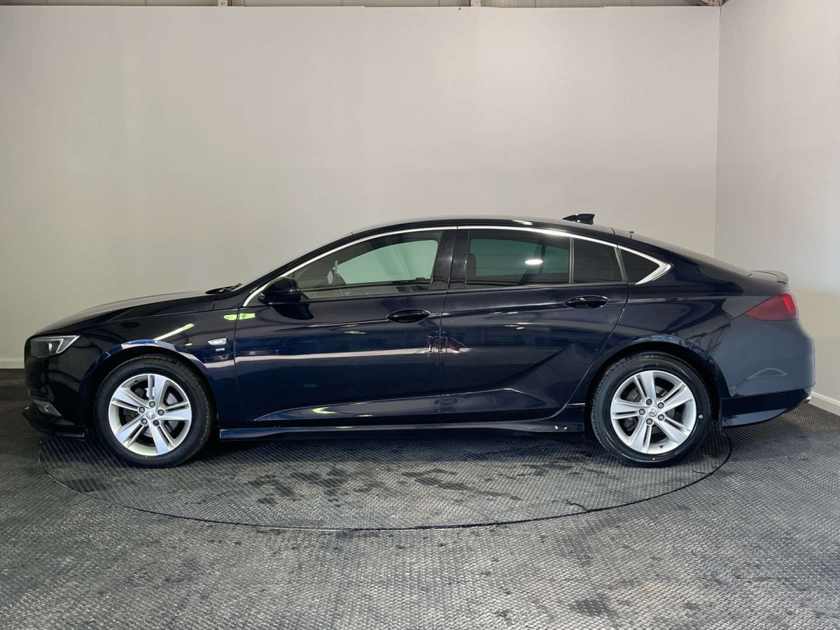 VAUXHALL INSIGNIA 2018 (18) 1.6 TURBO D ECOTEC BLUEINJECTION SRI VX LINE NAV GRAND SPORT 5DR DIESEL MAN - 2018 - £6,500