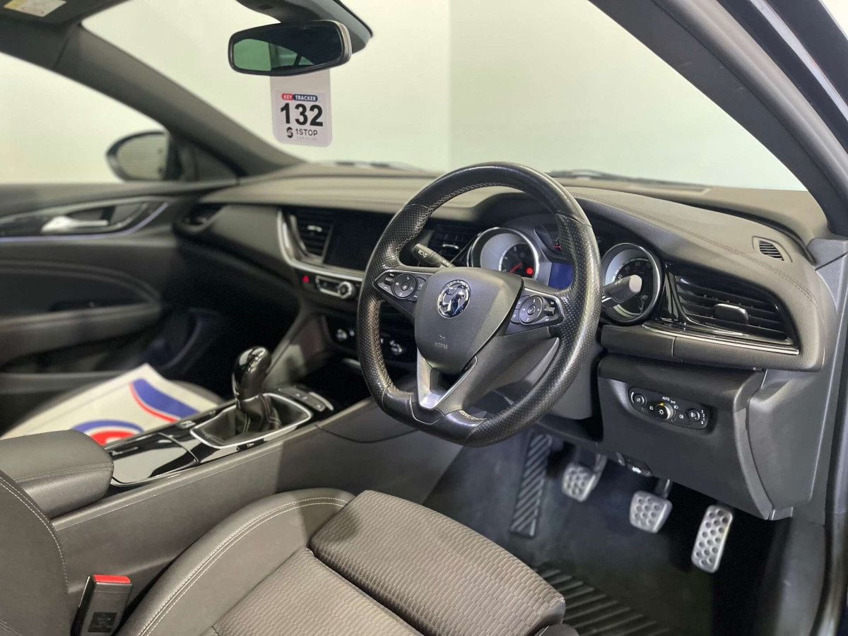 VAUXHALL INSIGNIA 2018 (18) 1.6 TURBO D ECOTEC BLUEINJECTION SRI VX LINE NAV GRAND SPORT 5DR DIESEL MAN - 2018 - £6,500