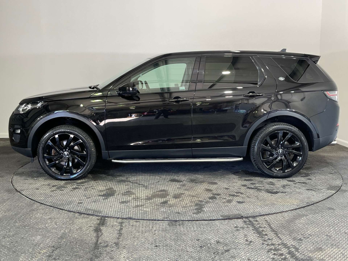LAND ROVER DISCOVERY SPORT 2016 (16) 2.0 TD4 HSE BLACK SUV 5DR DIESEL AUTO 4WD EURO 6 (S/S) (180 PS) - 2016 - £14,600