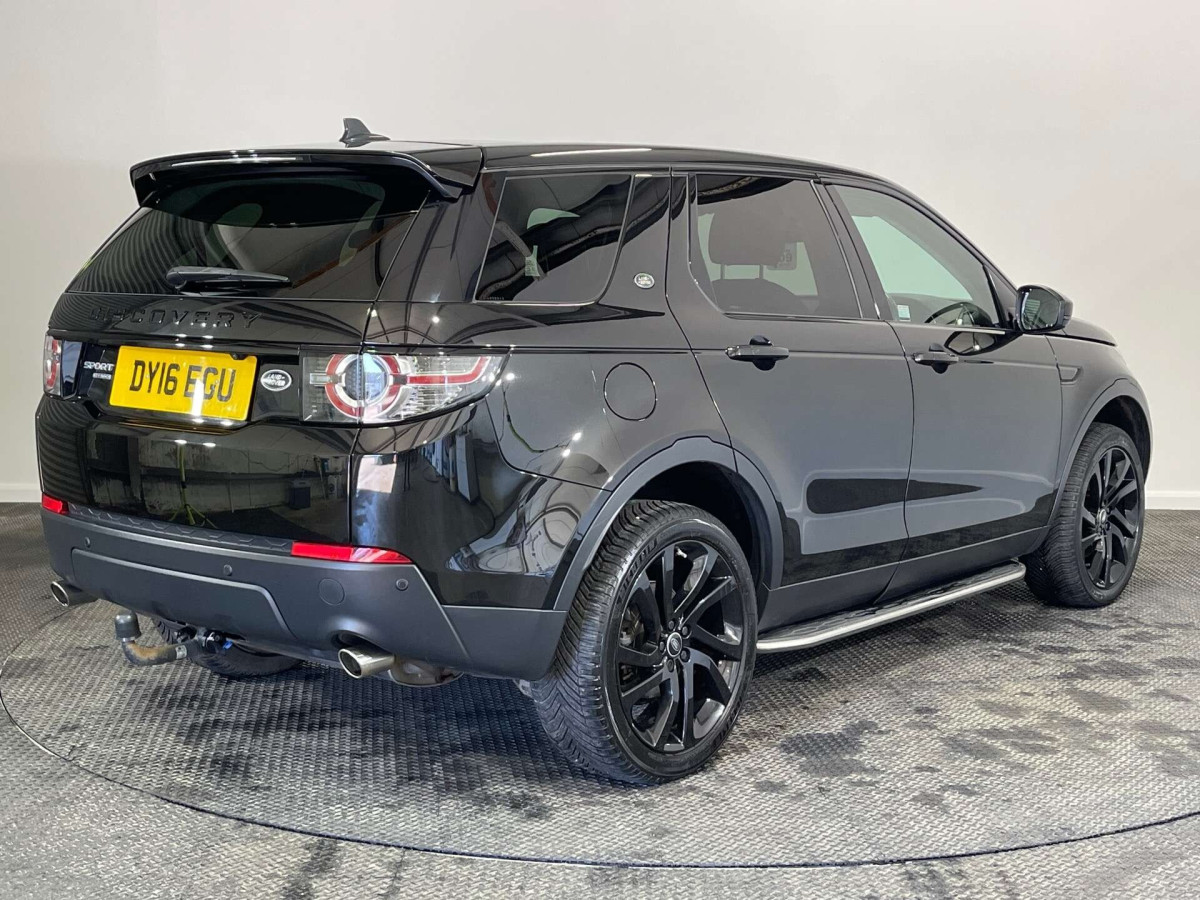 LAND ROVER DISCOVERY SPORT 2016 (16) 2.0 TD4 HSE BLACK SUV 5DR DIESEL AUTO 4WD EURO 6 (S/S) (180 PS) - 2016 - £14,600