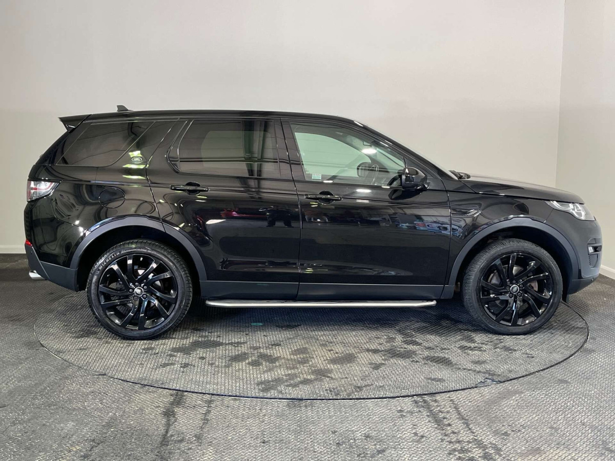 LAND ROVER DISCOVERY SPORT 2016 (16) 2.0 TD4 HSE BLACK SUV 5DR DIESEL AUTO 4WD EURO 6 (S/S) (180 PS) - 2016 - £14,600