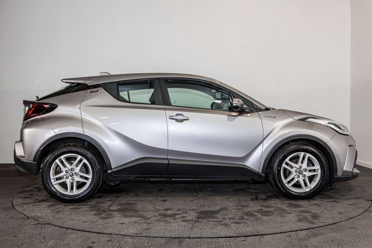 TOYOTA C-HR 2021 (21) 1.8 VVT-H GPF ICON SUV 5DR PETROL HYBRID CVT EURO 6 (S/S) (122 PS) - 2021 - £13,700