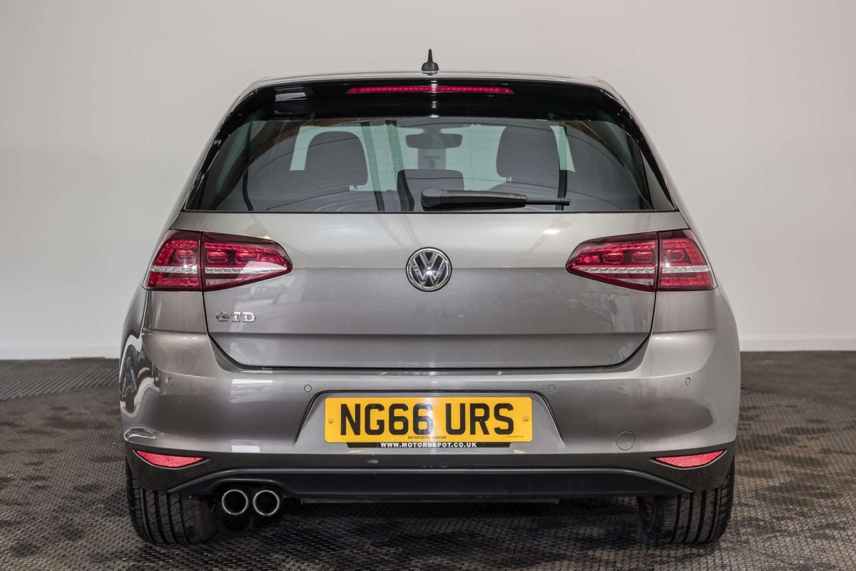 VOLKSWAGEN GOLF 2017 (66) 2.0 TDI BLUEMOTION TECH GTD HATCHBACK 5DR DIESEL DSG EURO 6 (S/S) (184 PS) - 2017 - £12,500