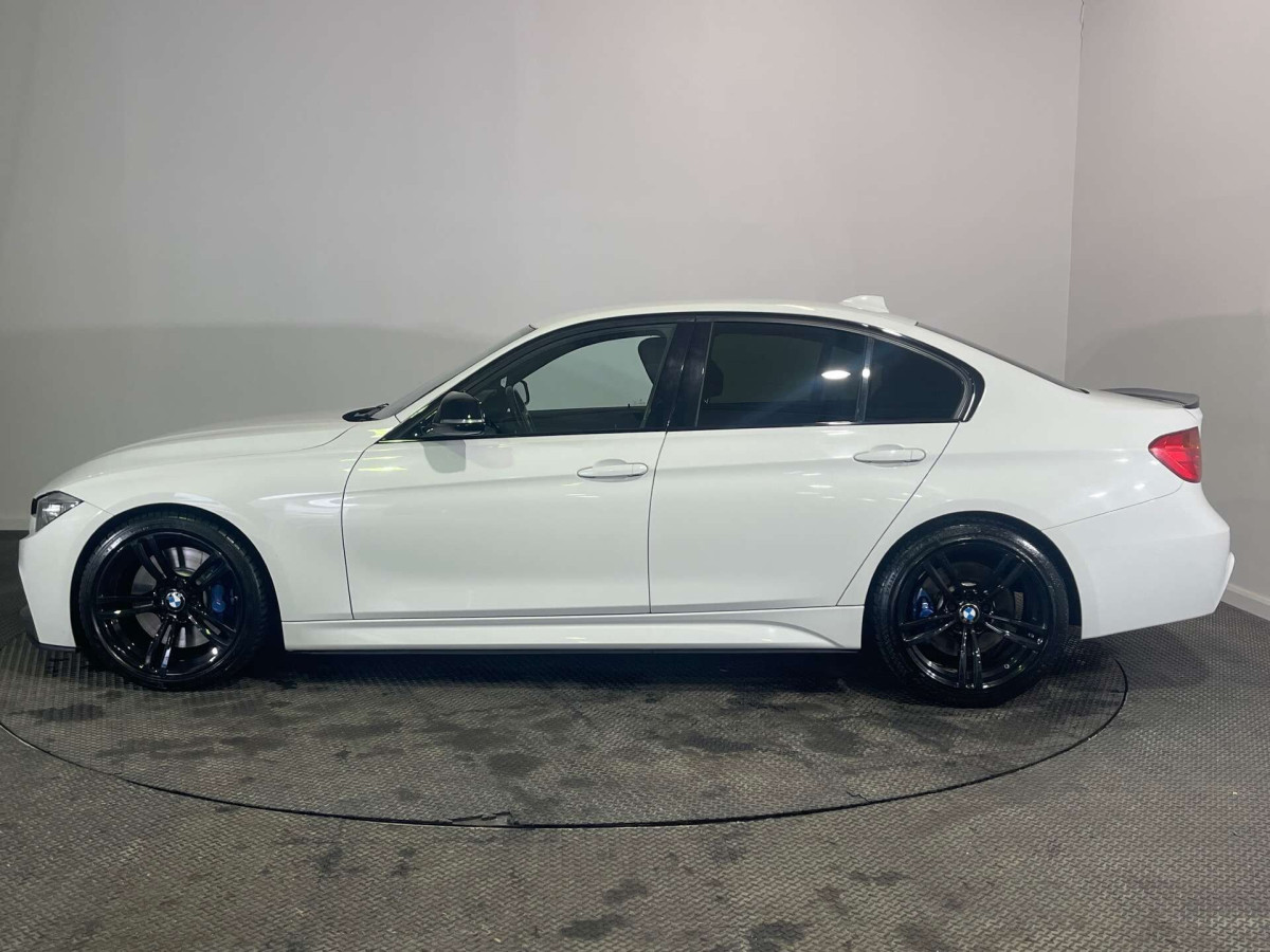 BMW 3 SERIES 2015 (15) 3.0 330D M SPORT SALOON 4DR DIESEL AUTO XDRIVE EURO 5 (S/S) (258 PS) - 2015 - £10,100