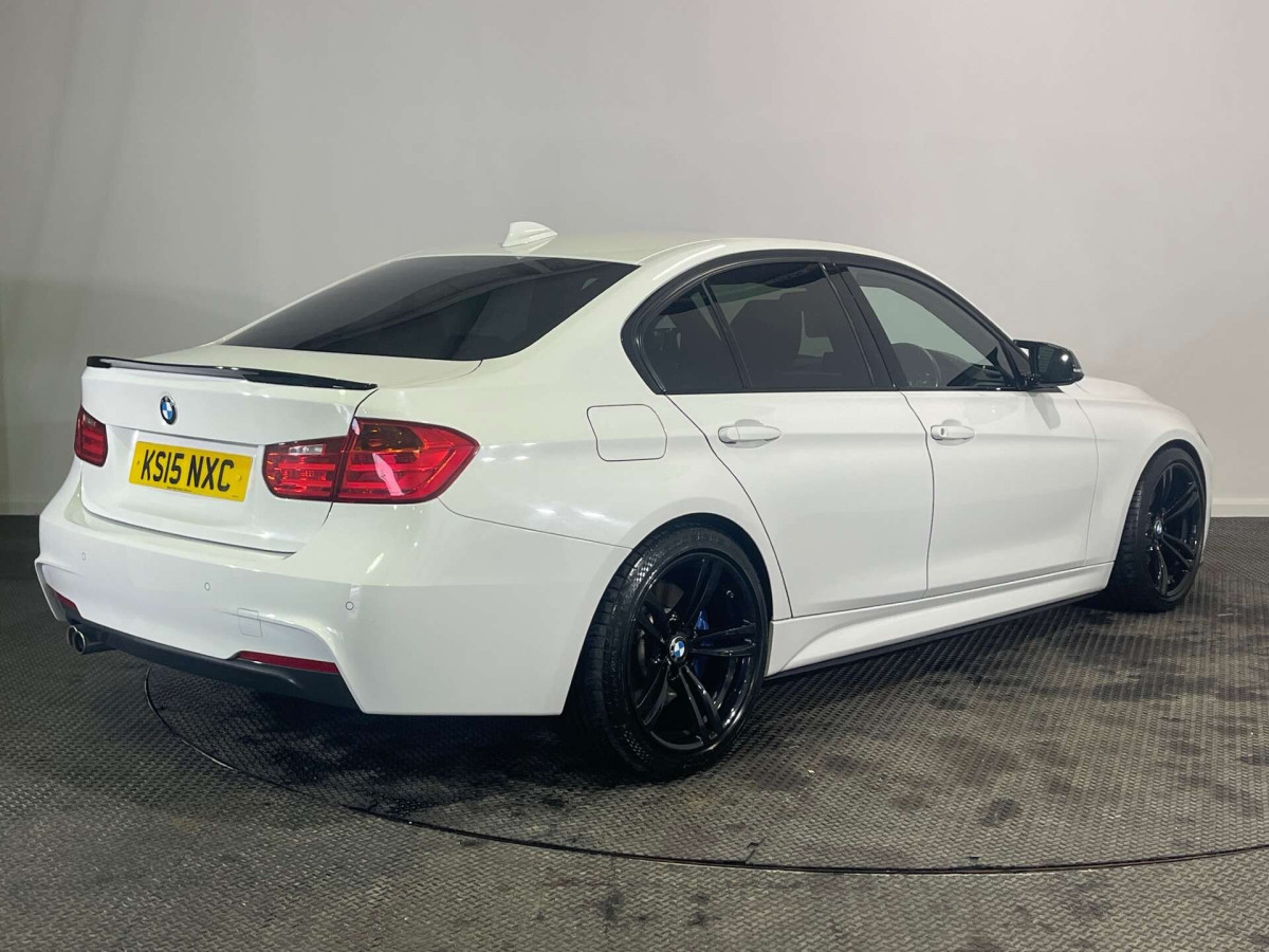 BMW 3 SERIES 2015 (15) 3.0 330D M SPORT SALOON 4DR DIESEL AUTO XDRIVE EURO 5 (S/S) (258 PS) - 2015 - £10,100