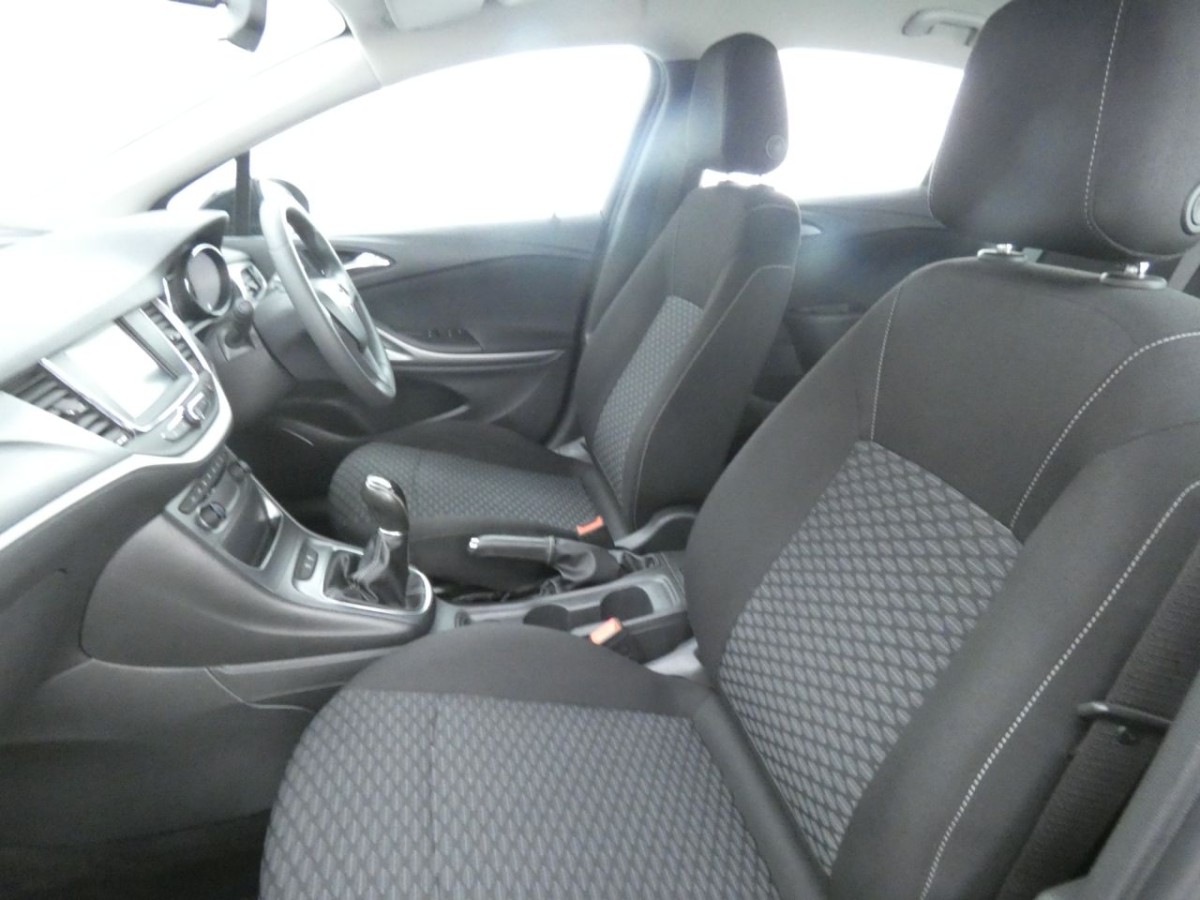 VAUXHALL ASTRA 1.6 DESIGN CDTI ECOFLEX S/S 5D 108 BHP - 2017 - £6,990