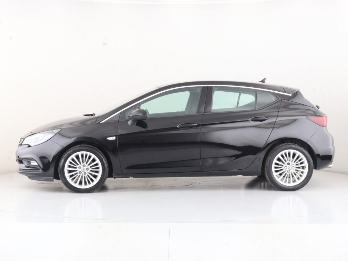 VAUXHALL ASTRA 1.6 ELITE NAV S/S 5D 198 BHP - 2019 - £13,990