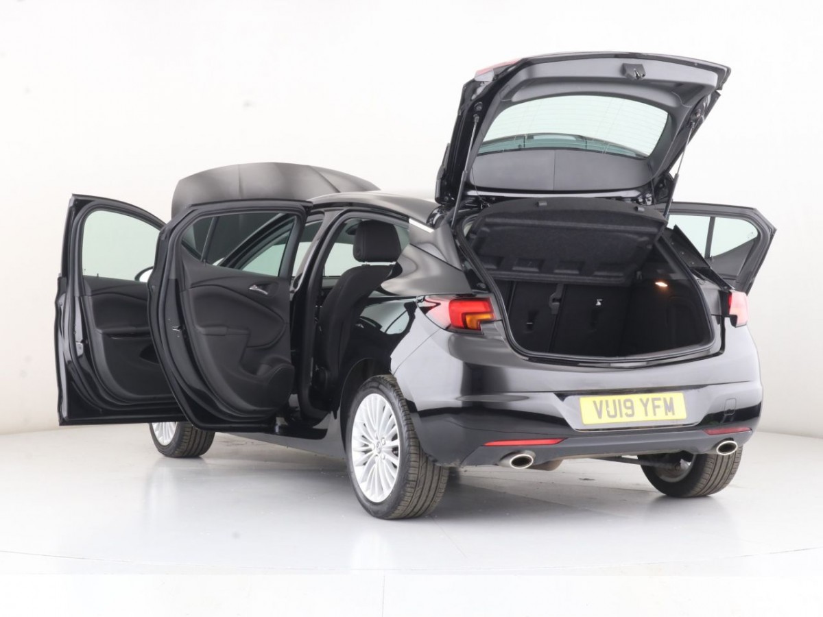 VAUXHALL ASTRA 1.6 ELITE NAV S/S 5D 198 BHP - 2019 - £13,990