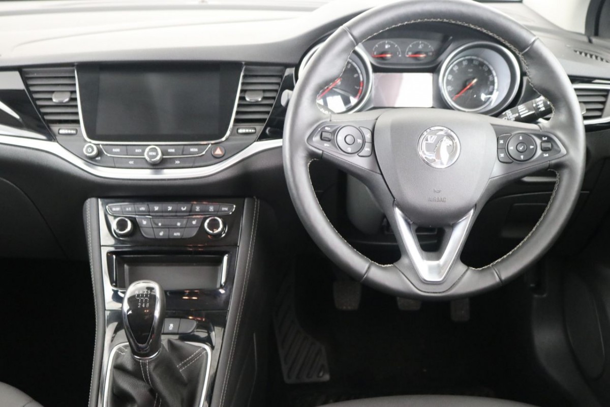 VAUXHALL ASTRA 1.6 ELITE NAV S/S 5D 198 BHP - 2019 - £13,990
