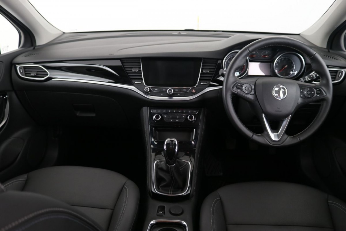 VAUXHALL ASTRA 1.6 ELITE NAV S/S 5D 198 BHP - 2019 - £13,990