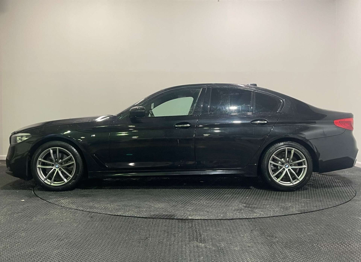 BMW 5 SERIES 2018 (18) 2.0 520D M SPORT SALOON 4DR DIESEL AUTO EURO 6 (S/S) (190 PS) - 2018 - £14,500