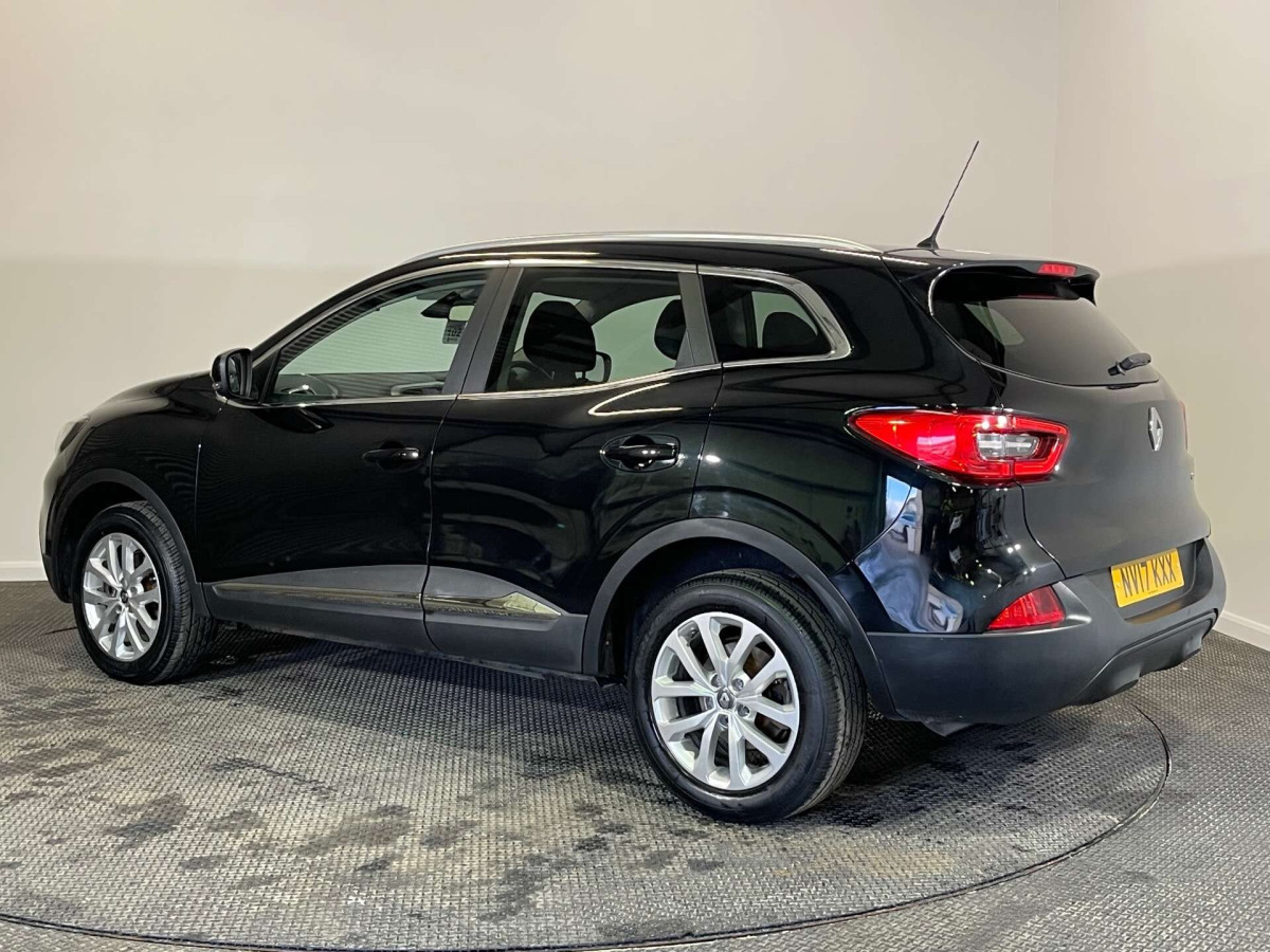 RENAULT KADJAR 2017 (17) 1.5 DCI DYNAMIQUE NAV SUV 5DR DIESEL MANUAL EURO 6 (S/S) (110 PS) - 2017 - £7,350
