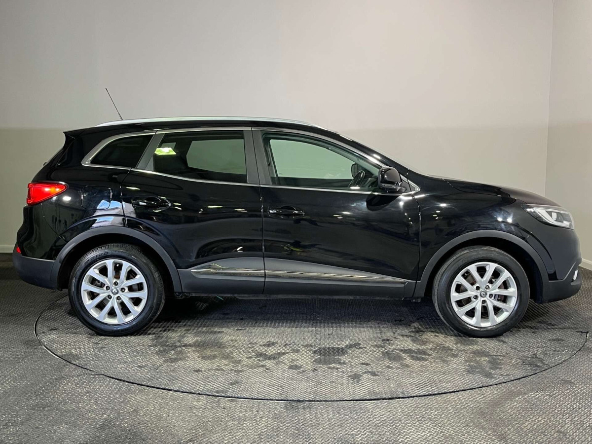 RENAULT KADJAR 2017 (17) 1.5 DCI DYNAMIQUE NAV SUV 5DR DIESEL MANUAL EURO 6 (S/S) (110 PS) - 2017 - £7,350