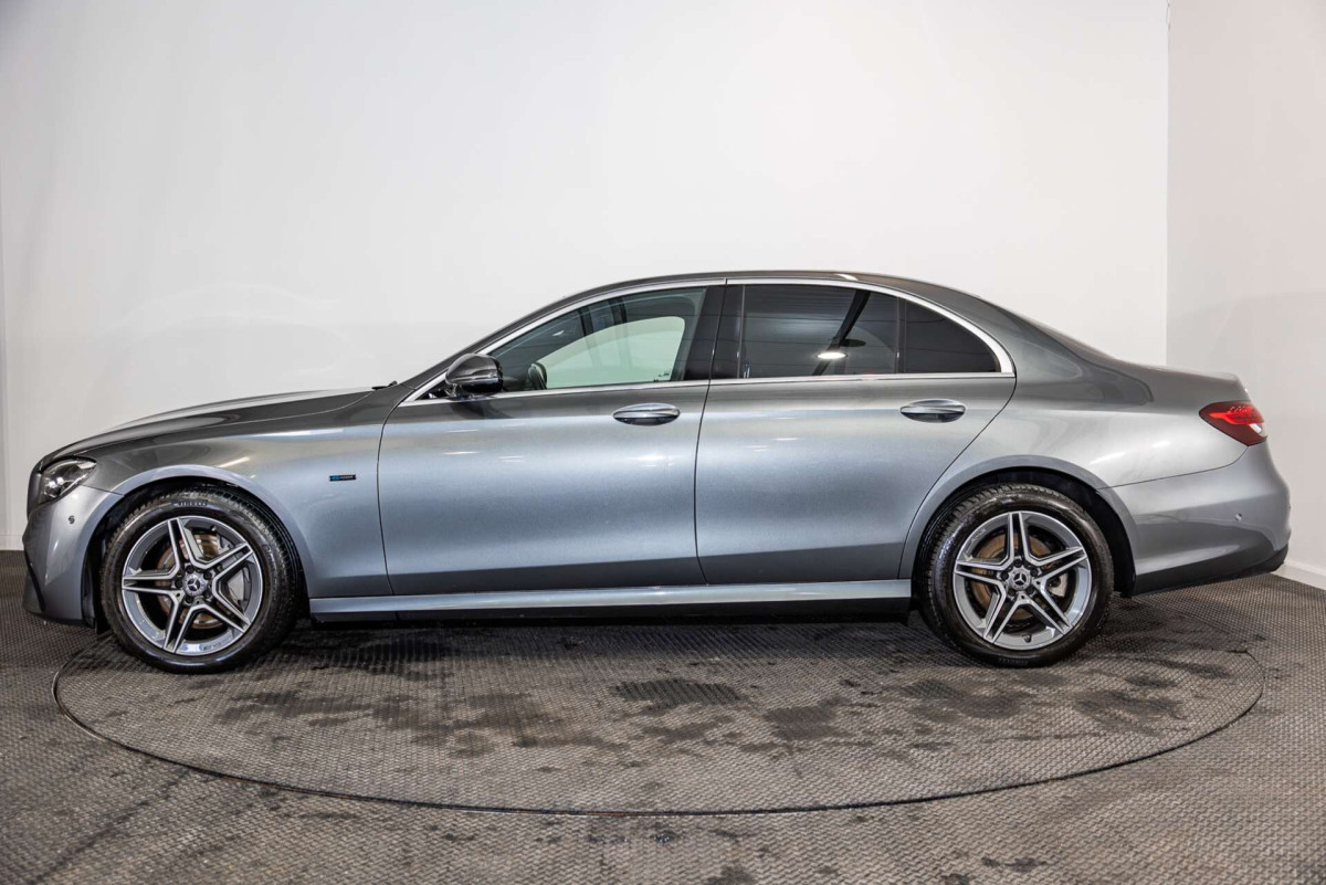 MERCEDES-BENZ E CLASS 2021 (21) 2.0 E300DE 13.5KWH AMG LINE EDITION SALOON 4DR DIESEL PLUG-IN HYBRID G-TRON - 2021 - £20,500