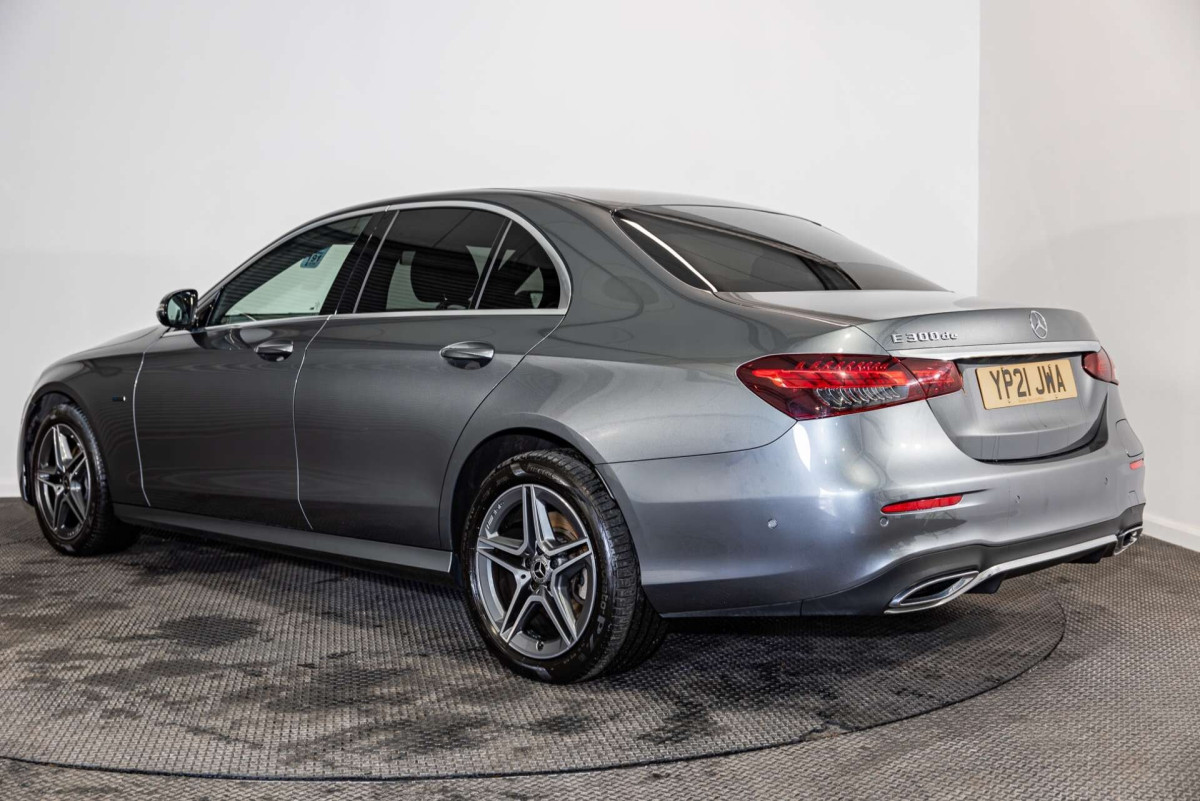 MERCEDES-BENZ E CLASS 2021 (21) 2.0 E300DE 13.5KWH AMG LINE EDITION SALOON 4DR DIESEL PLUG-IN HYBRID G-TRON - 2021 - £20,500