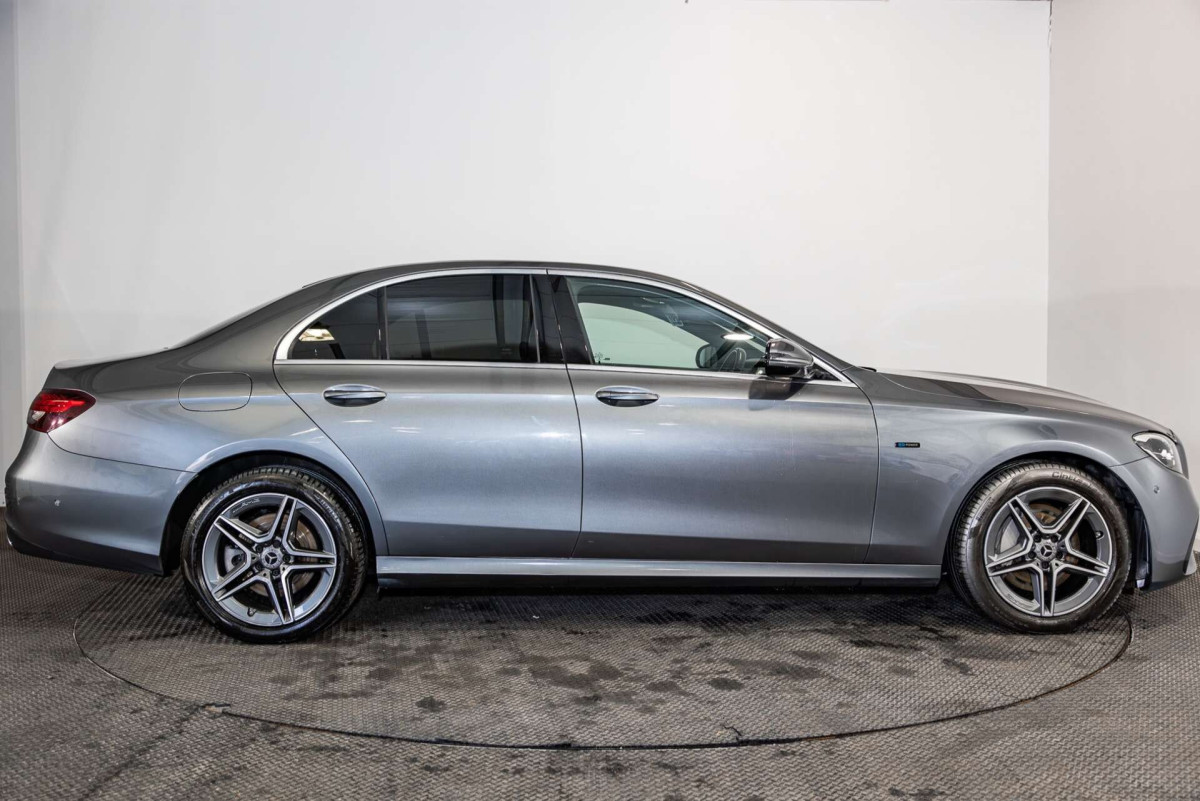 MERCEDES-BENZ E CLASS 2021 (21) 2.0 E300DE 13.5KWH AMG LINE EDITION SALOON 4DR DIESEL PLUG-IN HYBRID G-TRON - 2021 - £20,500
