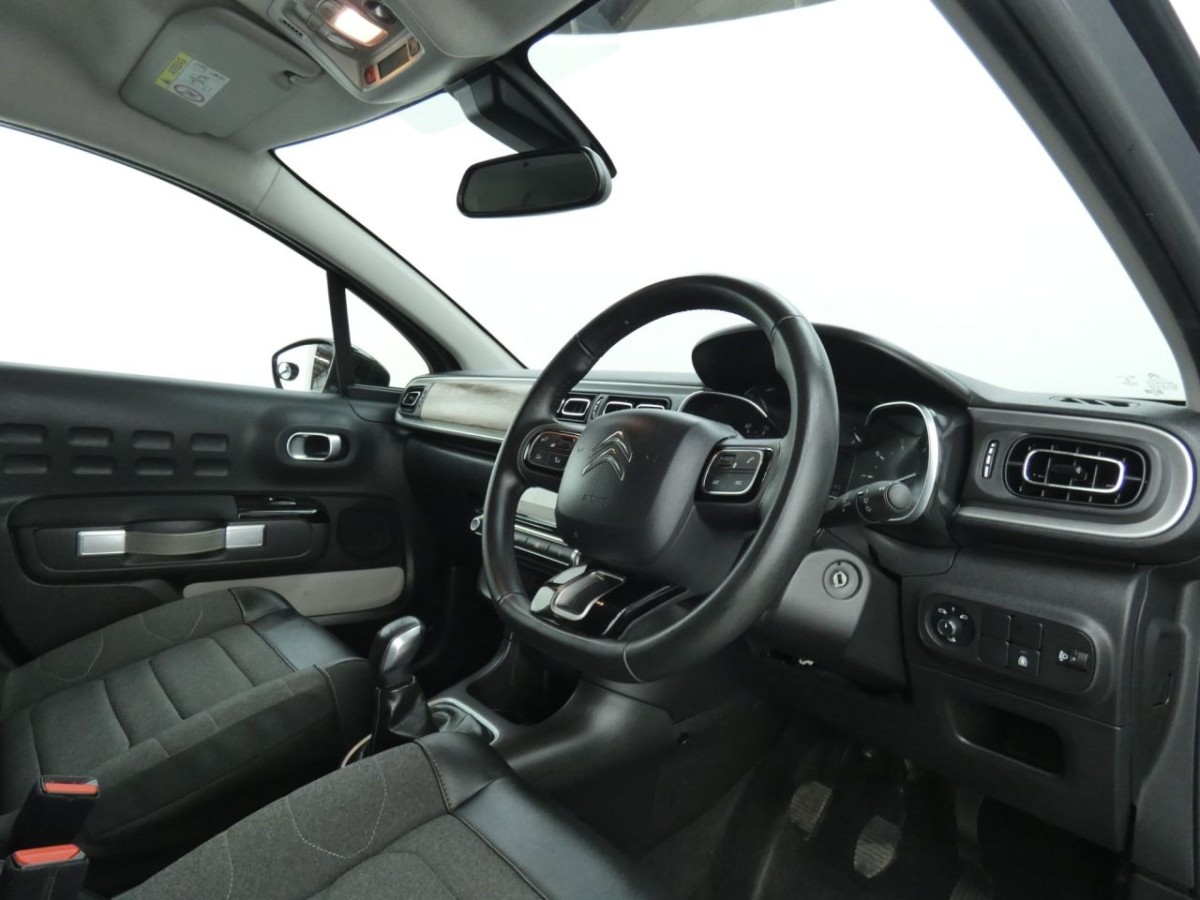 CITROEN C3 1.2 PURETECH FLAIR PLUS S/S 5D 82 BHP - 2021 - £10,790