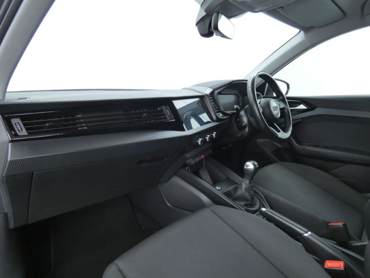 AUDI A1 1.0 SPORTBACK TFSI TECHNIK 5D 94 BHP - 2020 - £14,300