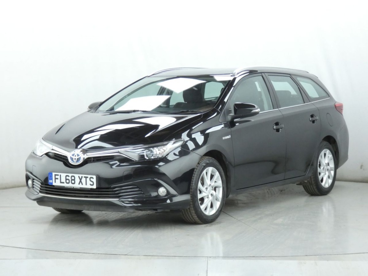 TOYOTA AURIS 1.8 VVT-I ICON TECH TOURING SPORTS 5D 135 BHP - 2019 - £11,990