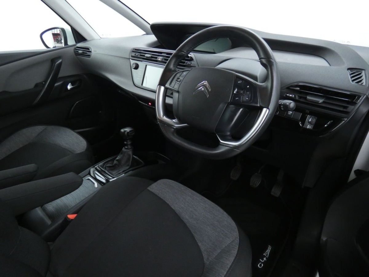 CITROEN GRAND C4 SPACETOURER 1.2 PURETECH TOUCH EDITION S/S 5D 129 BHP - 2019 - £10,700