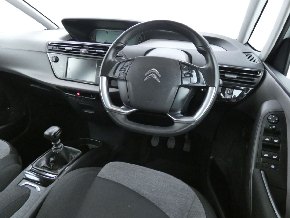 CITROEN GRAND C4 SPACETOURER 1.2 PURETECH TOUCH EDITION S/S 5D 129 BHP - 2019 - £10,700